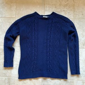 Vineyard Vines cable knit sweater